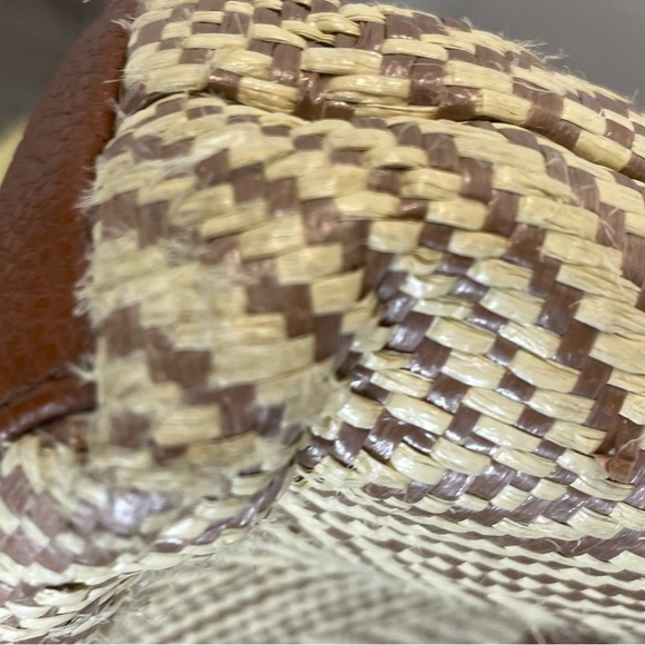 Brown Chevron Crossbody Bag. Weaved purse. Ink stains interior pocket. Pre-own. - Picture 11 of 12